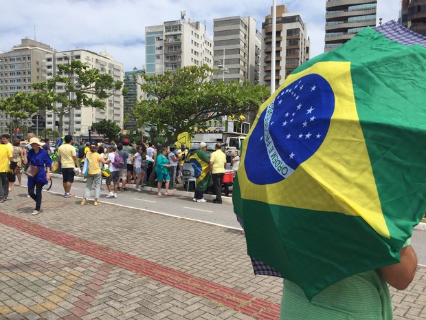 Cerca de 300 participantes estão na Beira-Mar em Florianópolis (Foto: Edivaldo Dondossola/RBSTV)