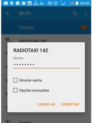 Rede com internet gratuita fica à disposição dos passageiros (Foto: Orion Pires / G1)