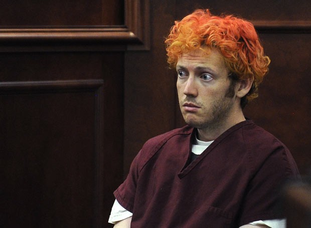 James Holmes aparece no tribunal nesta segunda-feira (23), em Centennial, no estado americano do Colorado (Foto: AP/Denver Post, RJ Sangosti, Pool)