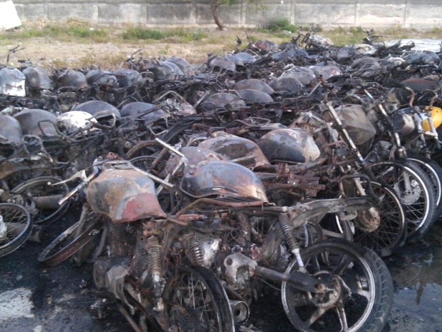 Polícia ainda não sabe como o incêndio foi causado em Águas Belas (Foto: Divulgação/Polícia Militar)