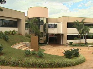 A Unifran foi comprada pela Cruzeiro do Sul Educacional em maio de 2013 (Foto: Reprodução/EPTV)