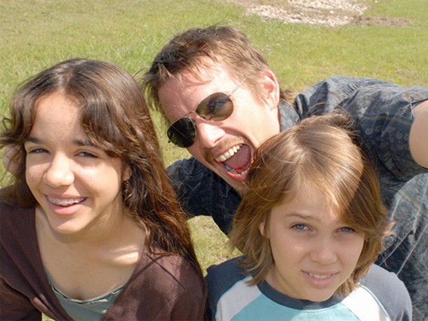 Lorelei Linklater, Ethan Hawke e Ellar Coltrane em 'Boyhood' (Foto: Divulgação)