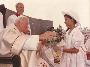 Exposição permanente dedicada a visita do Papa João Paulo II à Mato Grosso (Foto: Divulgação)