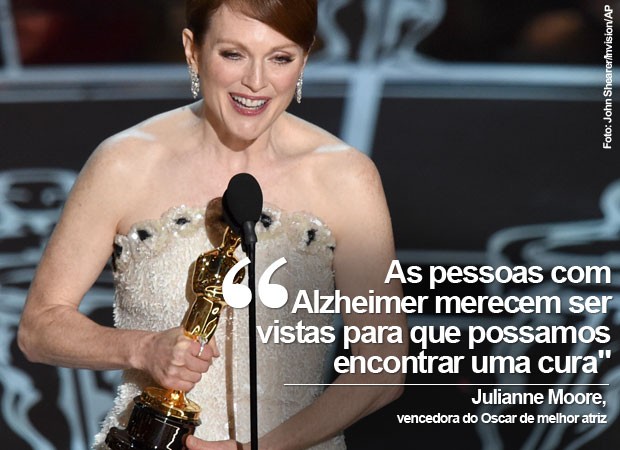 Julianne Moore recebeu o Oscar de melhor atriz após ser indicada cinco vezes; o prêmio veio pelo filme &#39;Para sempre Alice&#39;, e a atriz aproveitou para defender a visibilidade dos pacientes com Alzheimer (Foto: John Shearer/Invision/AP)