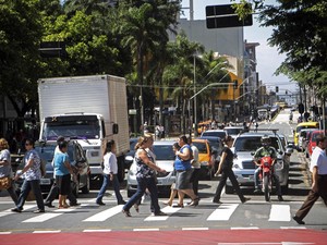 Trânsito em Curitiba Paraná (Foto: Luiz Costa/SMCS/Divulgação)