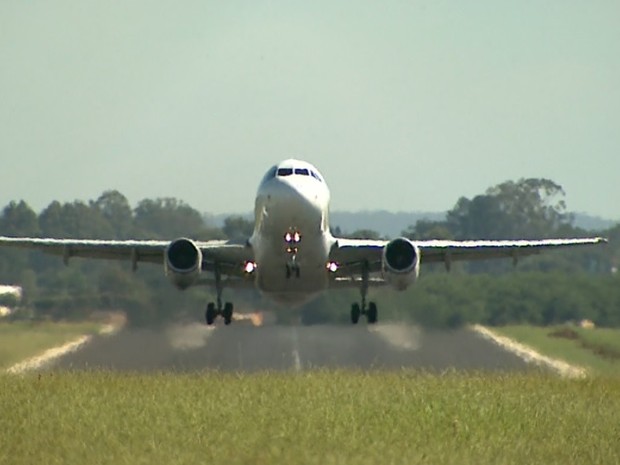 Pista do Aeroporto Leite Lopes será ampliada para receber aviões de grande porte (Foto: Reprodução/EPTV)