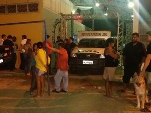 Criança de 7 anos foi assassinada durante uma solenidade de formatura em Petrolina (Foto: Taisa Alencar / G1)