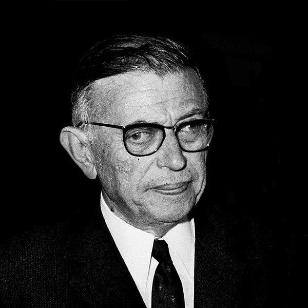 Fotografia de Jean Paul Sartre, um dos principais nomes associados ao existencialismo.