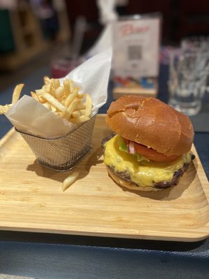 Photo of Rosa’s At Park - Bronx, NY, US. Bronx Burger Deluxe