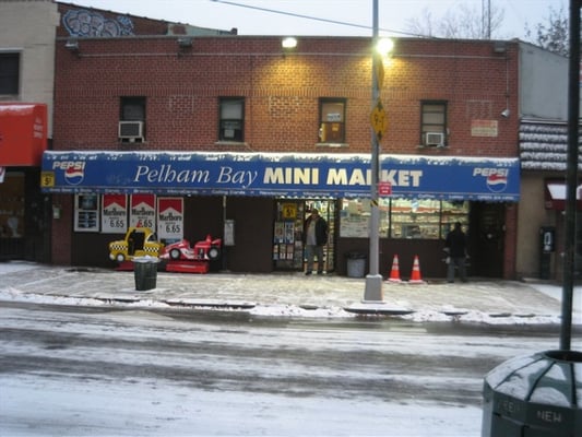 Photo of Pelham Bay Mini Market - Bronx, NY, US. Dec 2007