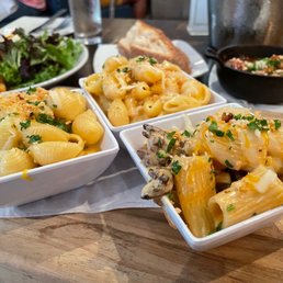 Mac and Cheese Trio