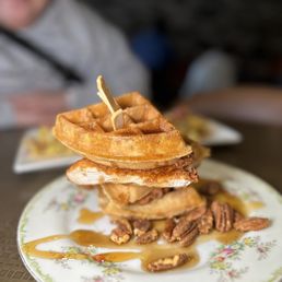 To-go Chicken & Waffles