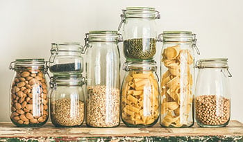 Meal-Prep-Grundnahrungsmittel, die Sie immer zu Hause haben sollten