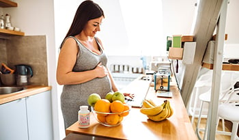 Sept compléments naturels pour optimiser la fertilité chez les hommes et les femmes