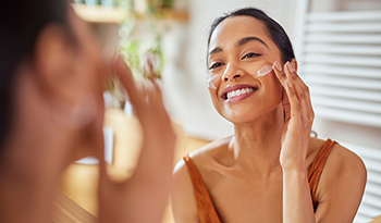 3 Motivos para Incluir Peptídeos na sua Rotina de Skincare