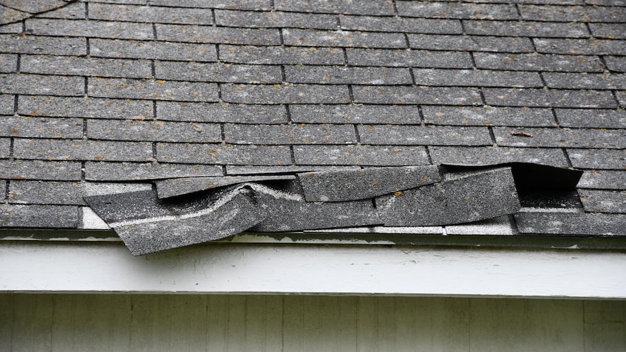 A damaged shingles