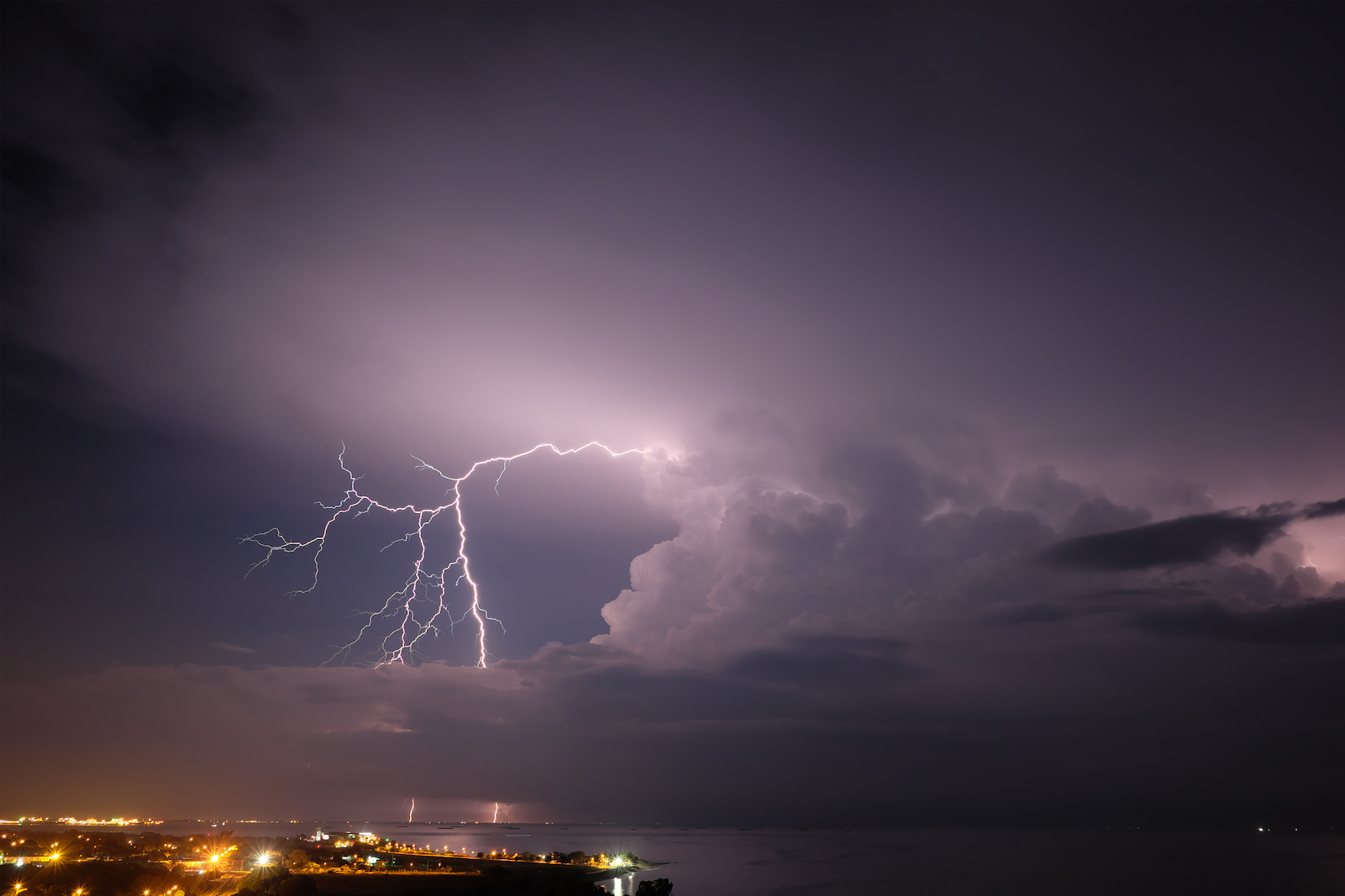 Via NASA Plane, Scientists Find New Gamma-ray Emission in Storm Clouds