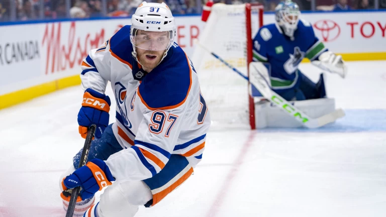 5 Futures Bets to Make Ahead of the 2024-25 NHL Season