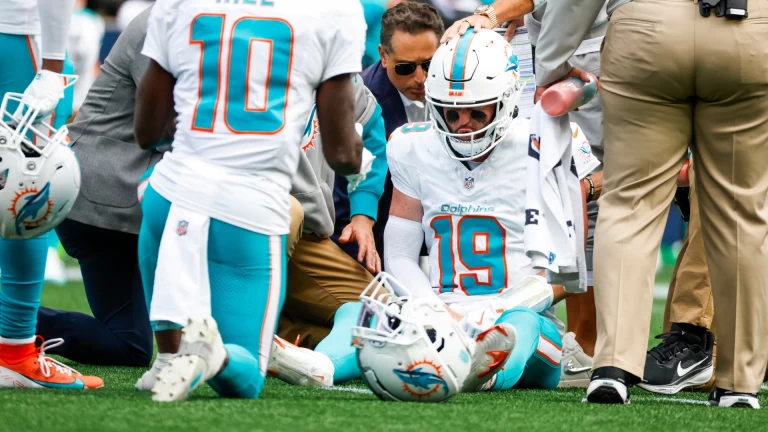 Miami Dolphins QB Injury Updates and Game Strategy