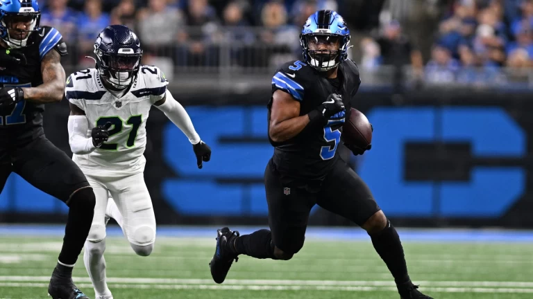 Lions Triumph Over Seahawks in High-Scoring MNF Clash