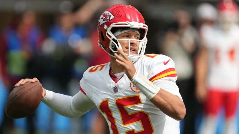 Fantasy Football Insights: Time to Trade Brooks & Mahomes?