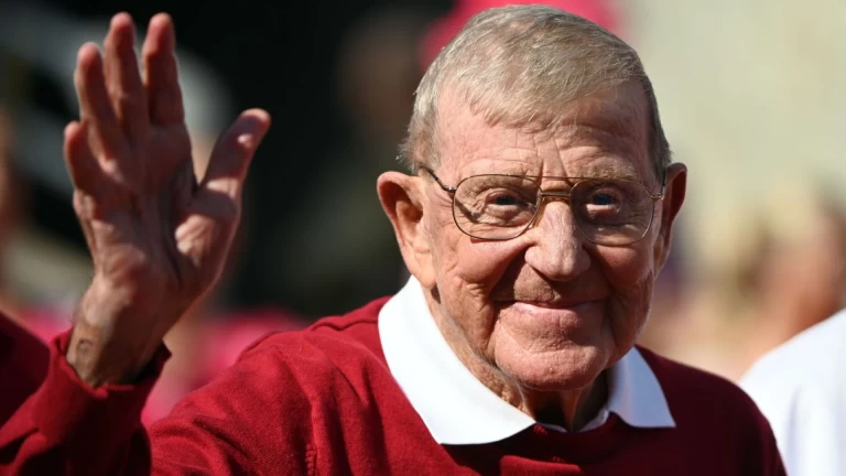 Lou Holtz Reflects on his Upbringing & Coaching Career