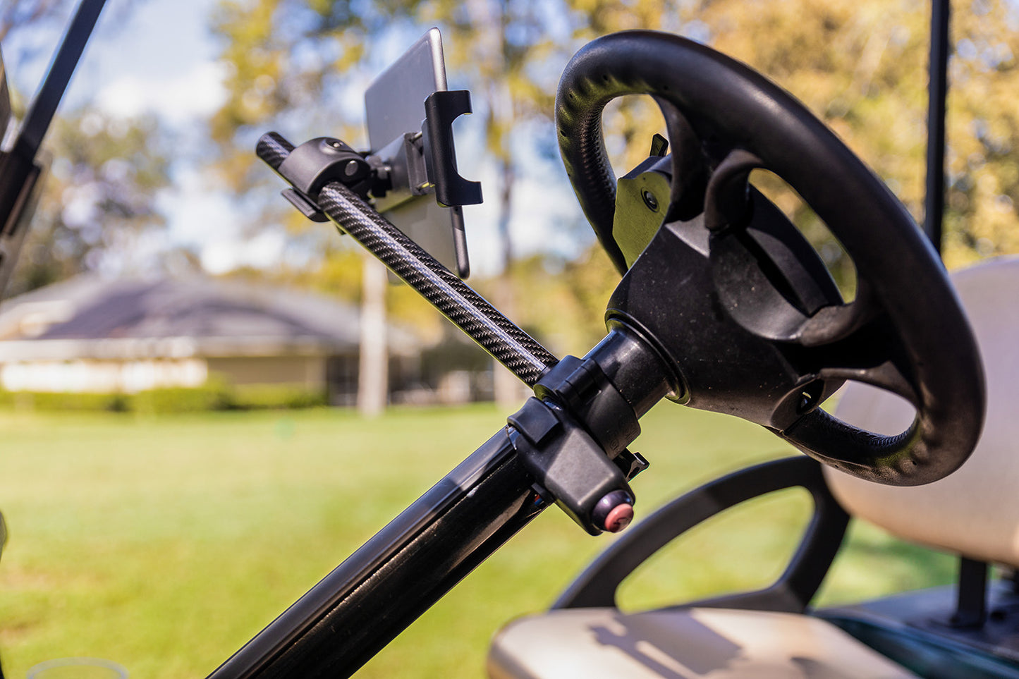 Shaft Caddy™ 2.0 | Golf Cart Phone & Tablet Holder with a Carbon Fiber Shaft