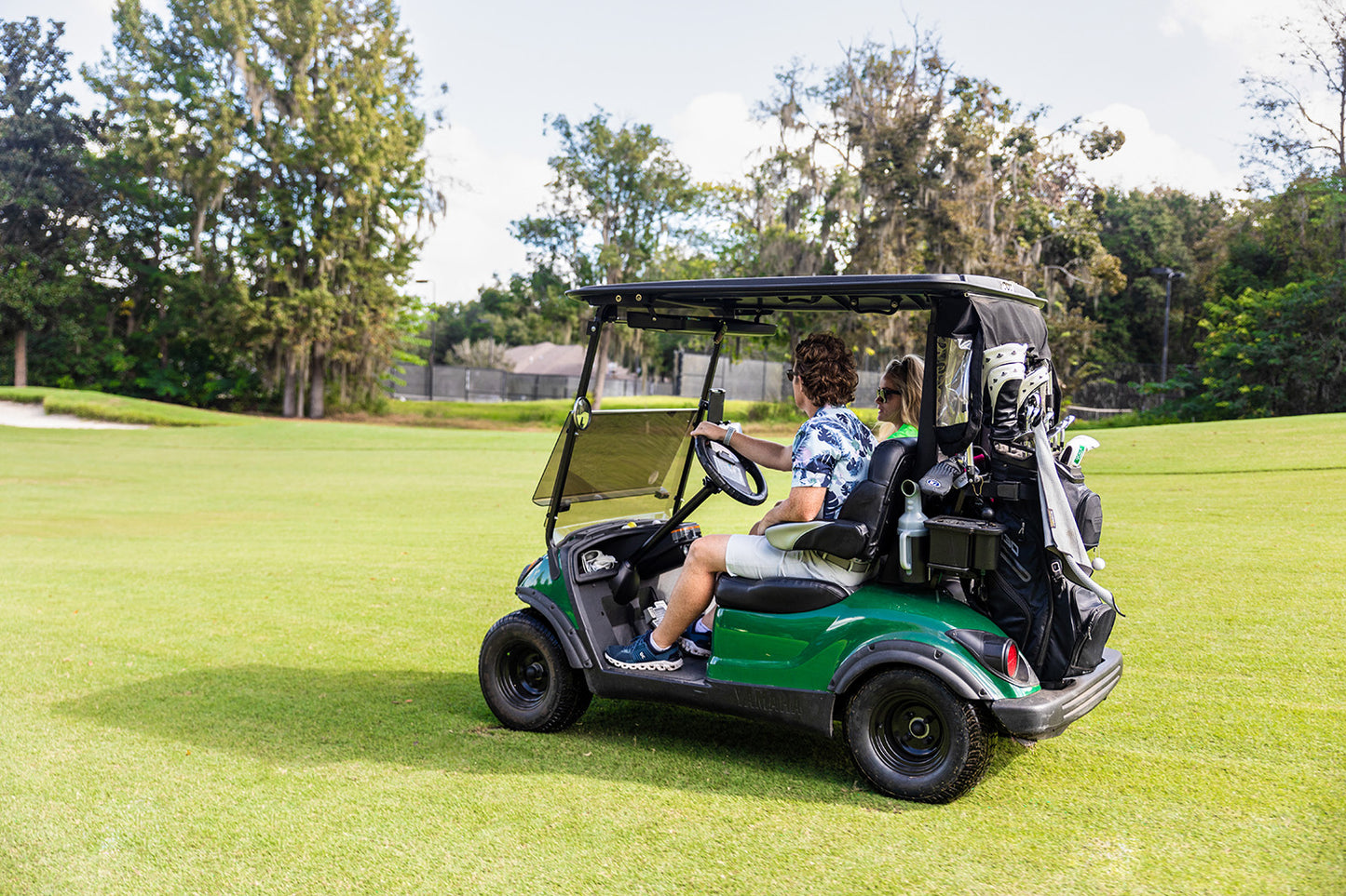 Shaft Caddy™ 2.0 | Golf Cart Phone & Tablet Holder with a Carbon Fiber Shaft