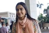 Sonam Kapoor gets clicked by paps at the airport