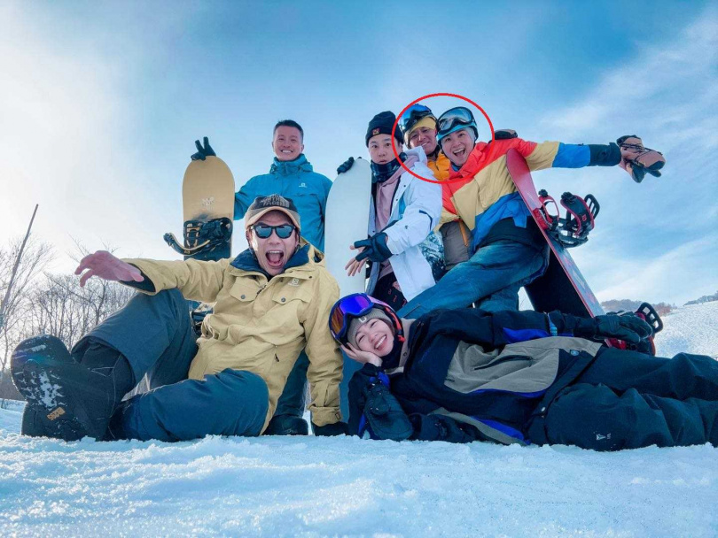 ▼今年二月張天霖與洪小鈴和陳志強夫妻等友人一同去日本滑雪旅遊。（圖／翻攝自曾智希IG／CTWANT）