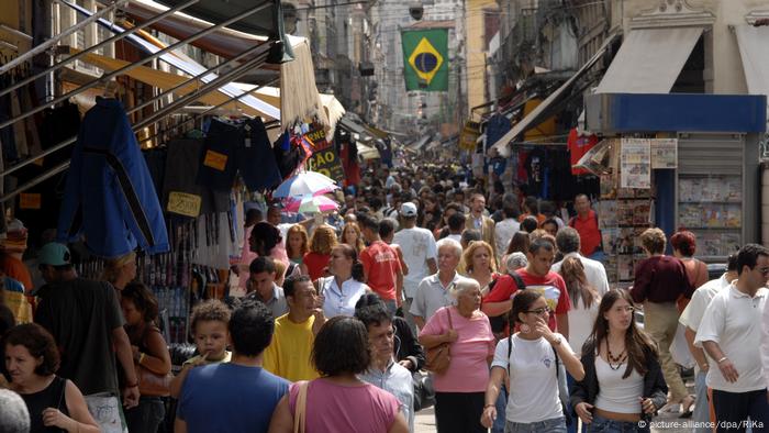 Colonização europeia deixou cicatriz no DNA do Brasil, diz pesquisadora