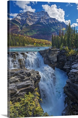 Canada, Alberta, Jasper National Park, Athabasca River At Athabasca Falls