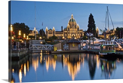 Canada, British Columbia, Victoria, Inner Harbour at Dusk