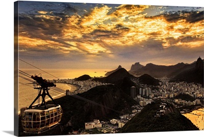 Brazil, Rio de Janeiro, Guanabara Bay from the summit of Sugarloaf Mountain