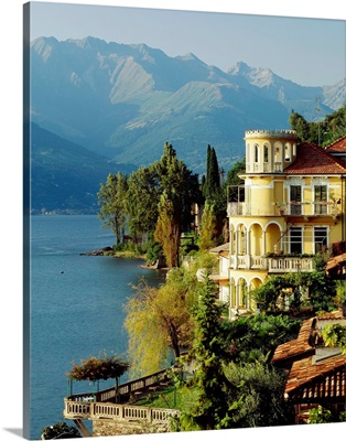 Italy, Lake Como, Corenno Plinio, villa