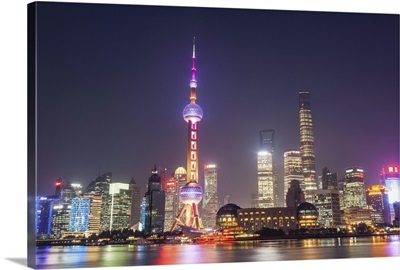 China, Shanghai, The Bund, Pudong Skyline across the Huangpu River