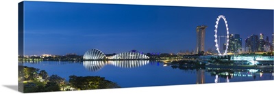 Singapore Flyer, Gardens by the Bay and Marina Bay Sands Hotel at dawn, Singapore