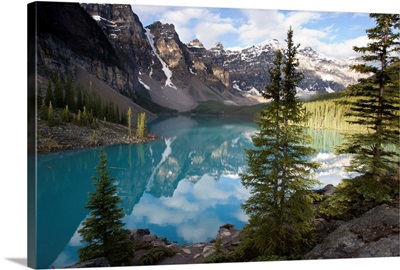 Moraine Lake in the Valley of the Ten Peaks, Banff National Park, Alberta, Canada