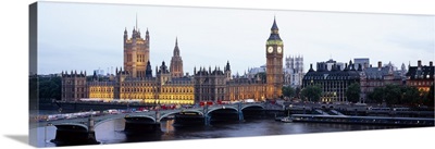 Arch bridge across a river, Westminster Bridge, Big Ben, Houses Of Parliament, Westminster, London, England