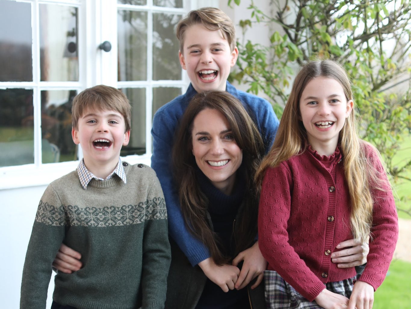 The edited photograph the Duke and Duchess of Cambridge shared on Mother’ Day