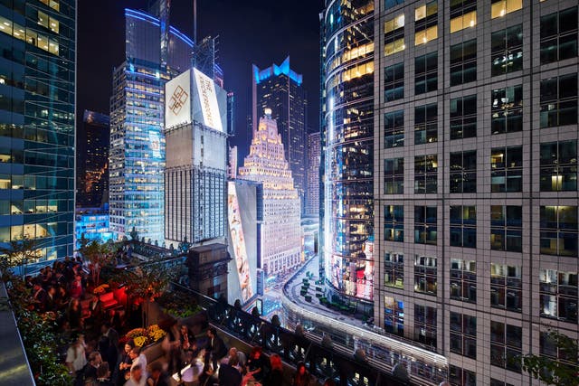 <p>For dazzling lights and buzzing city atmosphere, head to The Knickerbocker in Times Square </p>