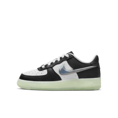 Nike Air Force 1 LV8 大童鞋款