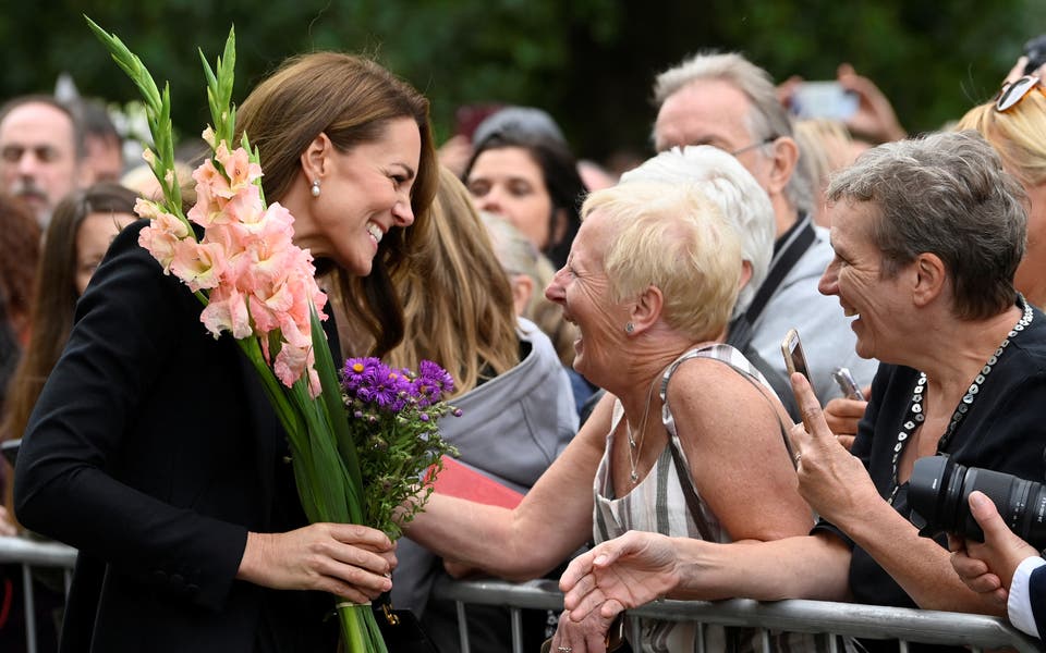 Britain mourns Queen Elizabeth