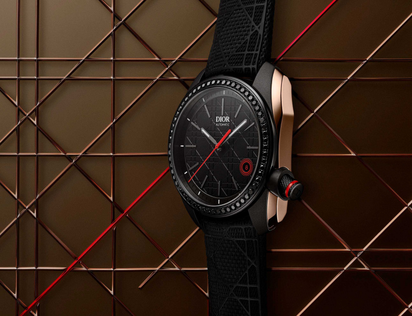 DIOR CHIFFRE ROUGE 38mm自動上鍊錶圈鑲鑽腕錶／ 514,000元（圖／品牌提供）