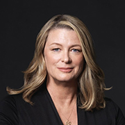 Kristin Hannah Profile Picture