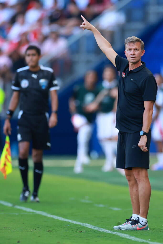 Canada manager Jesse Marsch points from the sideline