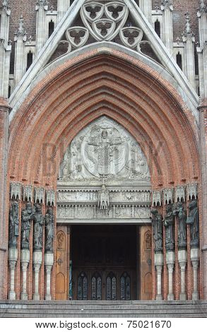 entrance to cathedral of La Plata