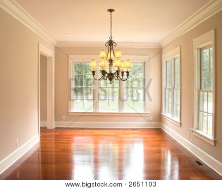 Diningroom With Windows