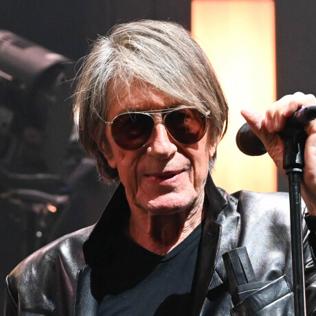 Jacques Dutronc soutenu dans l'épreuve par sa compagne Sylvie, l'ange gardien de sa vie : "Sans elle, je ne serais pas là"