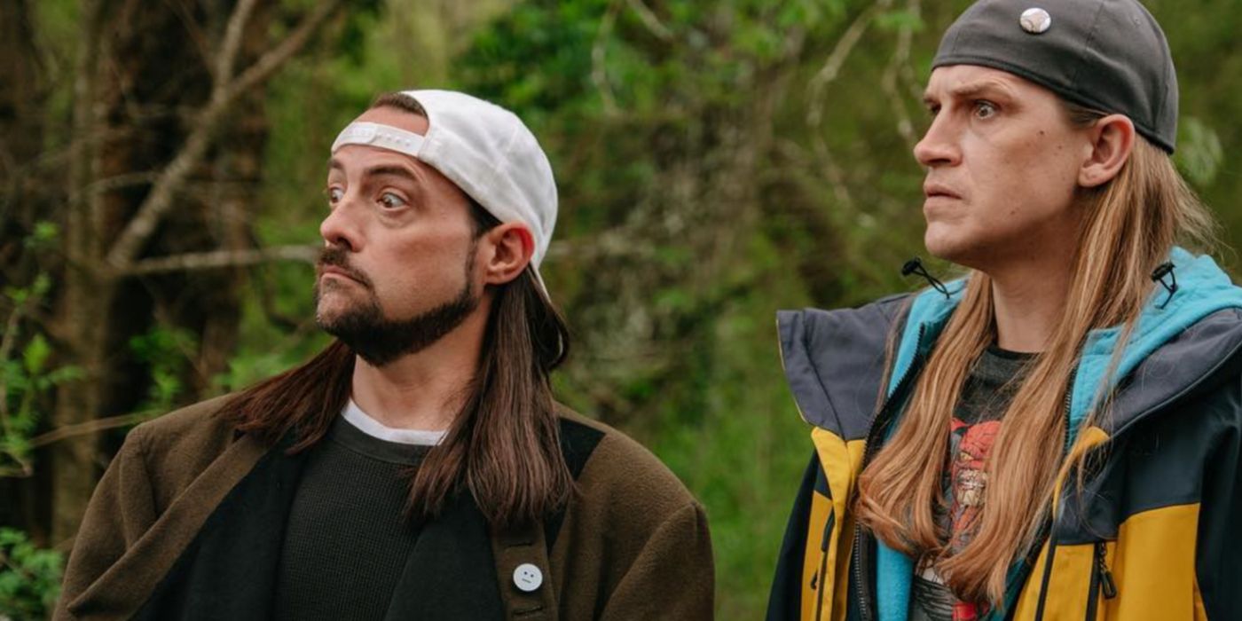 Jay e Silent Bob olham para algo com expressões de surpresa